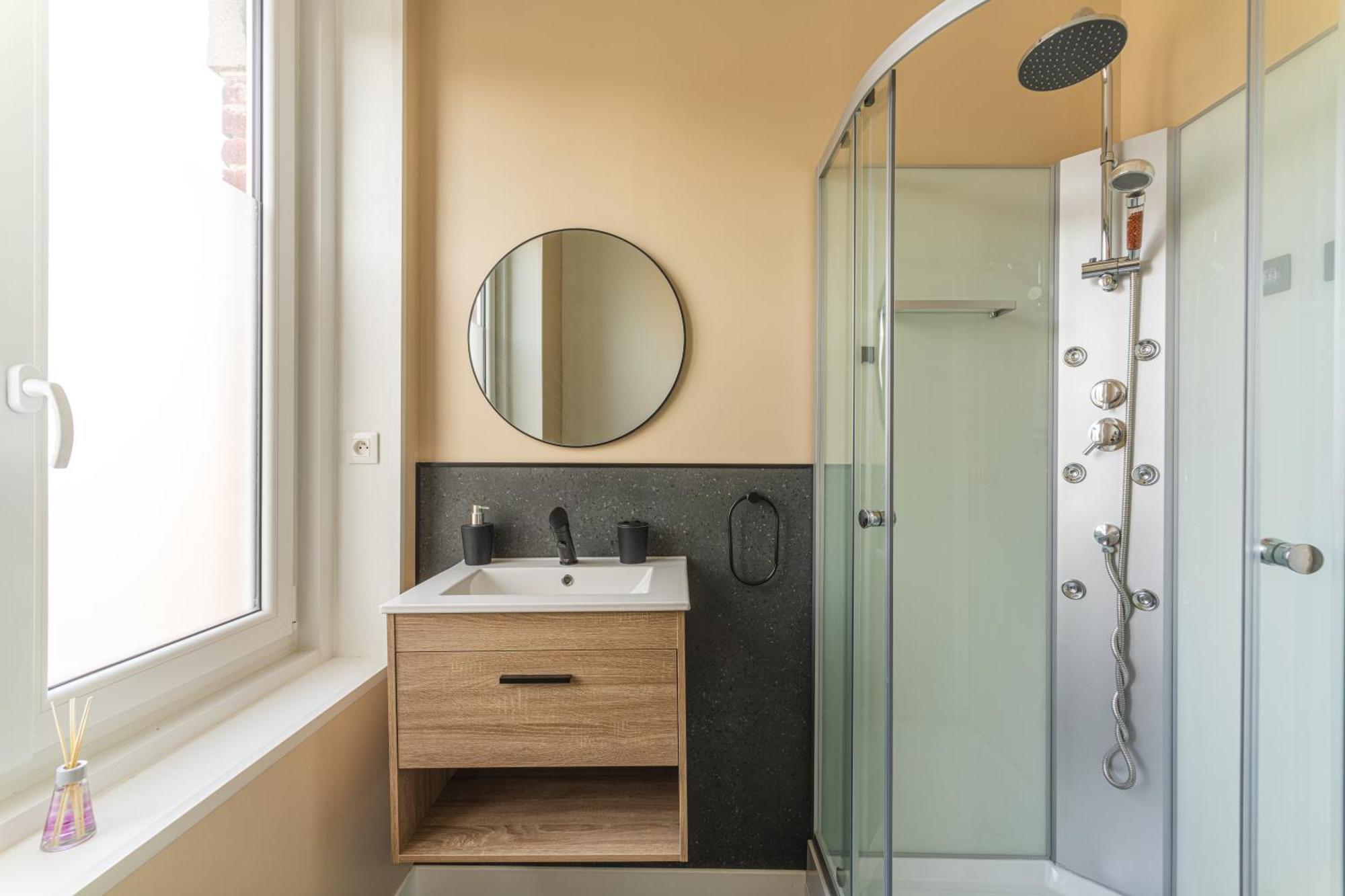 Le Luxueux - Netflix I Wifi I Centre - Design & Cosy * Valenciennes