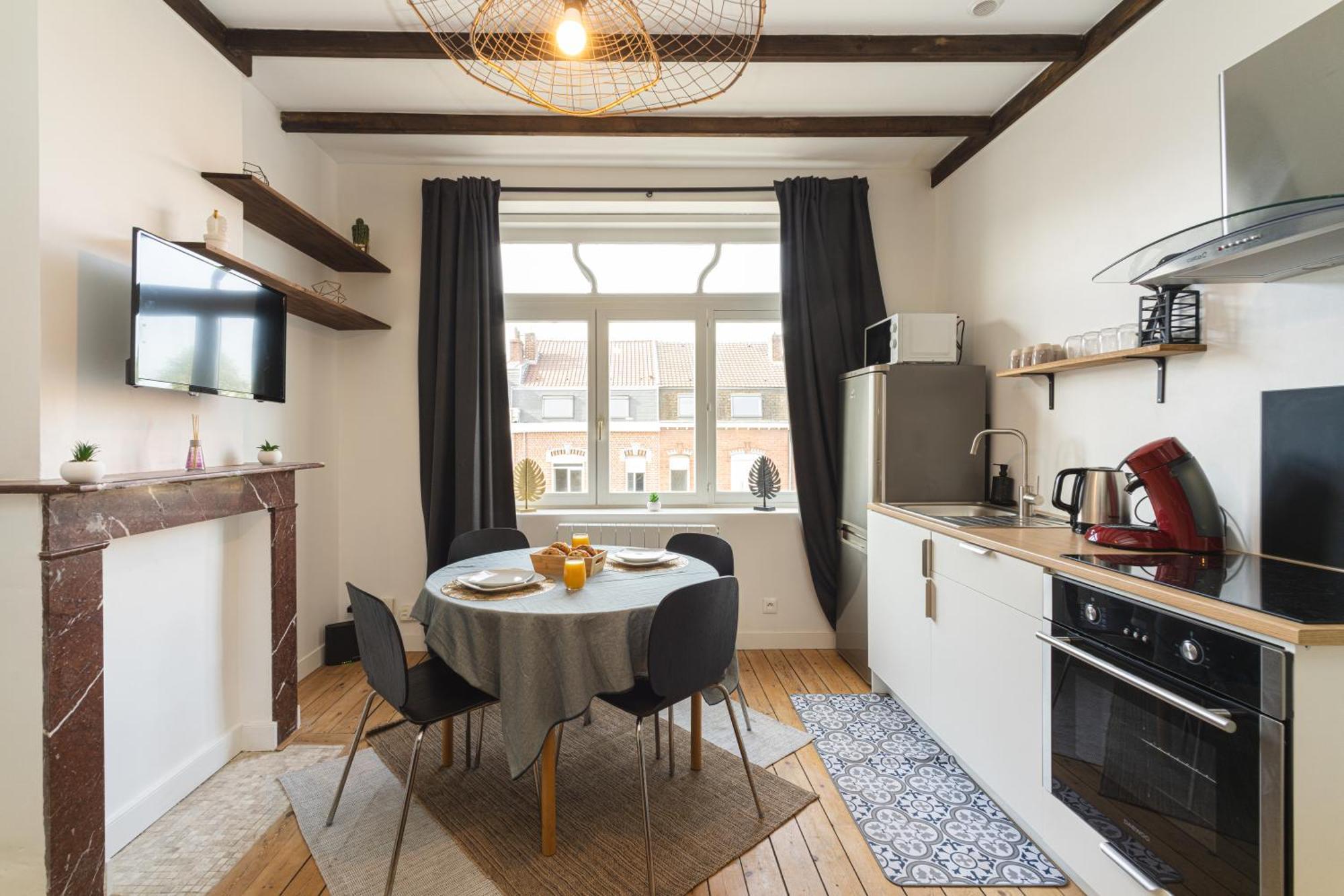Le Luxueux - Netflix I Wifi I Centre - Design & Cosy Valenciennes